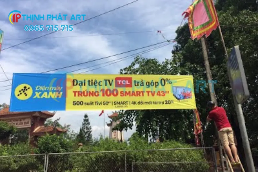 Dịch vụ treo phướn ngoài trời – giải pháp tối ưu