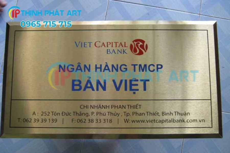 Mẫu biển hiệu công ty thiết kế theo phong thủy
