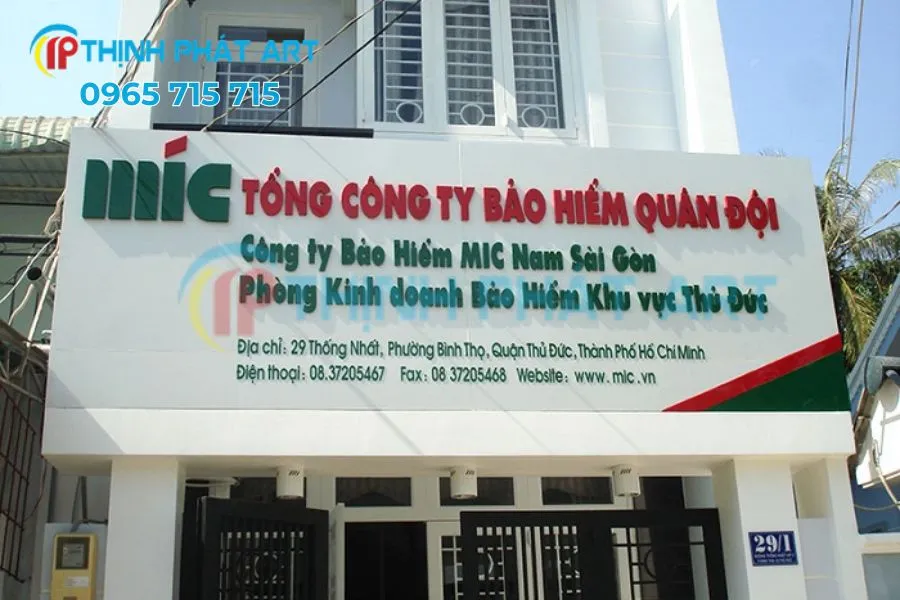 Thiết kế biển hiệu công ty sáng tạo, ấn tượng