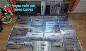 Biển số nhà inox Quảng Trị phong cách tối giản tinh tế.