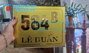 Biển số nhà inox Quảng Trị phong cách hiện đại sang trọng.